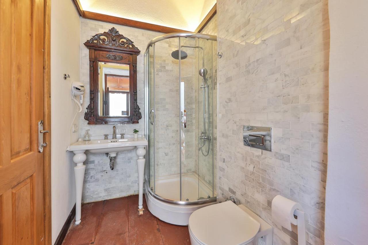 Ibrahim Serin Konagi Hotel Kaş Ngoại thất bức ảnh