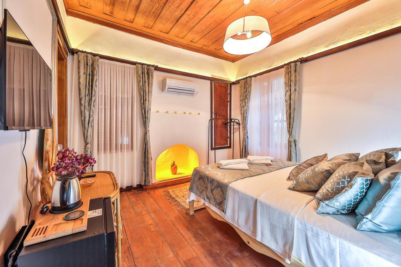 Ibrahim Serin Konagi Hotel Kaş Ngoại thất bức ảnh