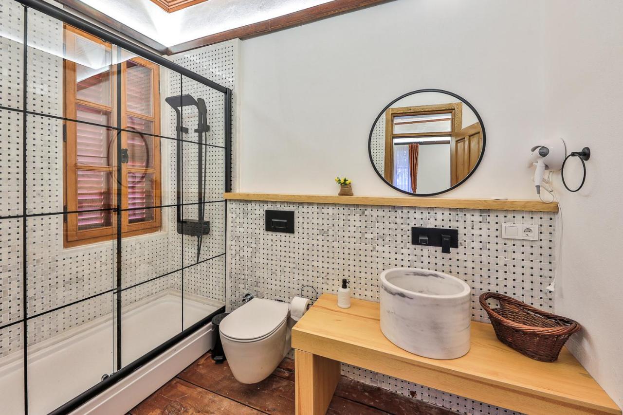 Ibrahim Serin Konagi Hotel Kaş Ngoại thất bức ảnh